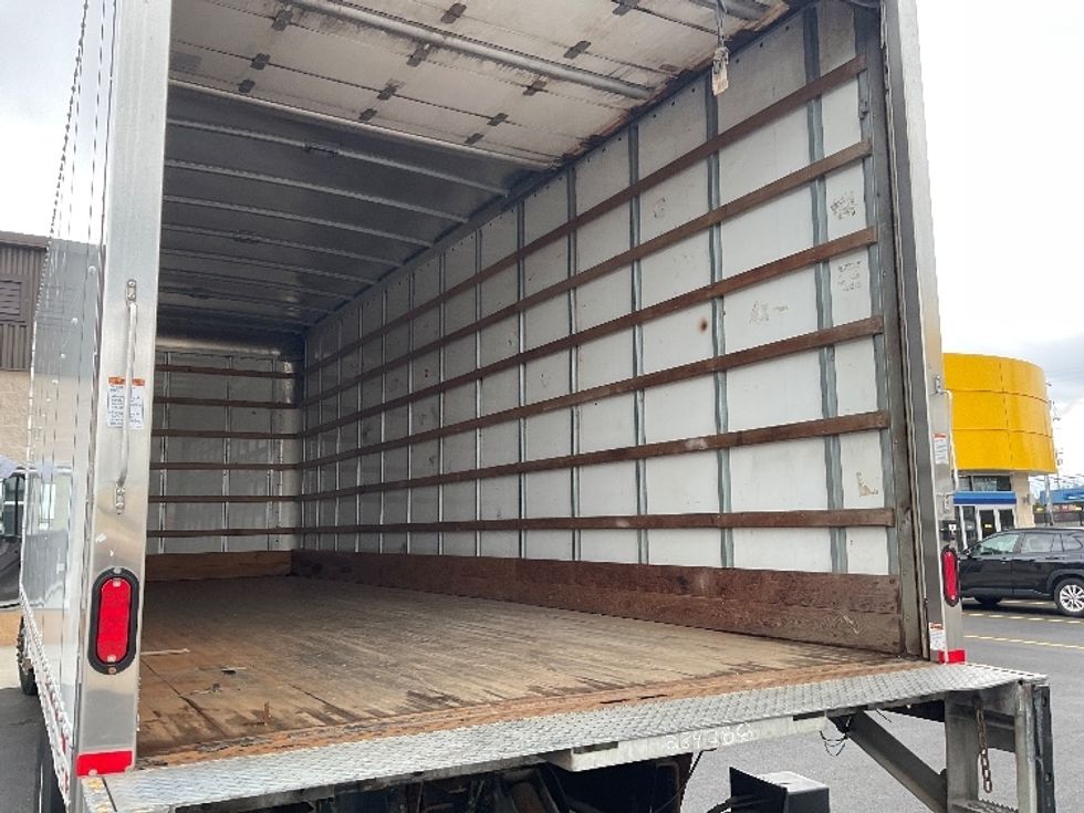 Medium Duty Box Truck-Light and Medium Duty Trucks-Freightliner-2019-M2-Akron-OH-143,409\n\t\tmiles-$ 57,750 - Image 12