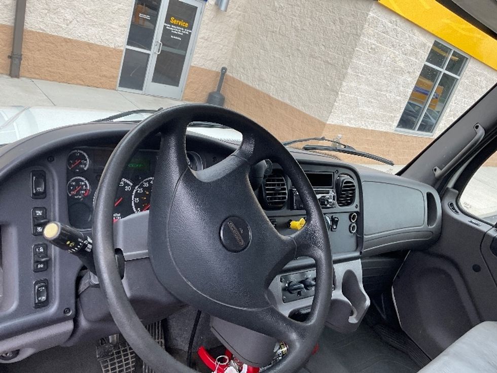 Medium Duty Box Truck-Light and Medium Duty Trucks-Freightliner-2019-M2-Akron-OH-143,409\n\t\tmiles-$ 57,750 - Image 17