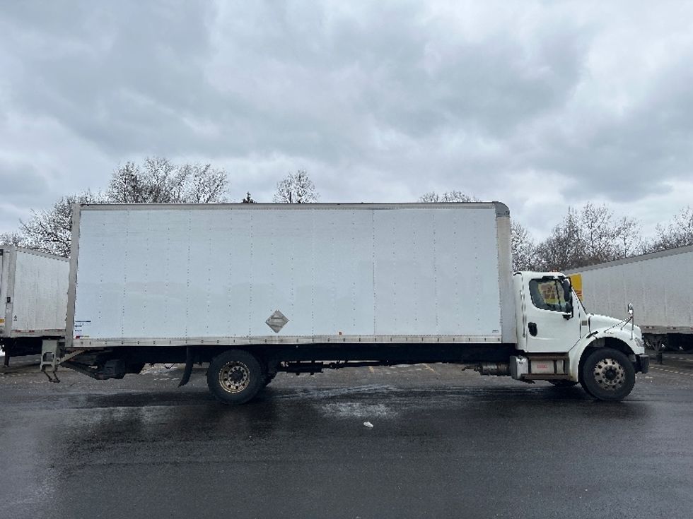 Medium Duty Box Truck-Light and Medium Duty Trucks-Freightliner-2019-M2-Akron-OH-147,928\n\t\tmiles-$ 41,500 - Image 15
