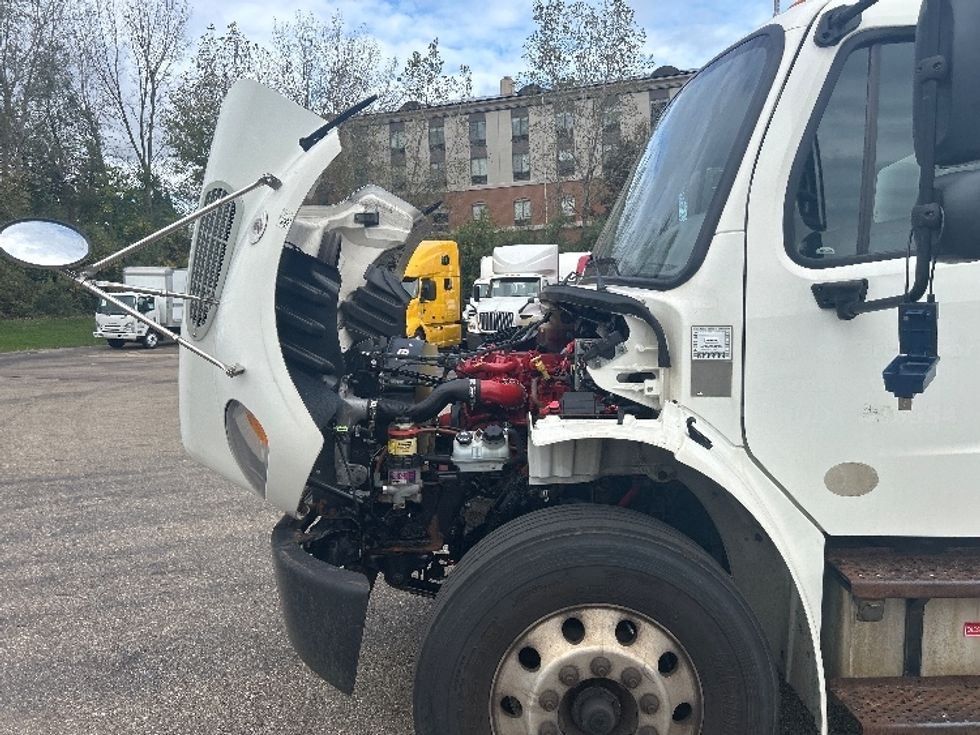Medium Duty Box Truck-Light and Medium Duty Trucks-Freightliner-2019-M2-Akron-OH-169,168\n\t\tmiles-$ 40,250 - Image 24