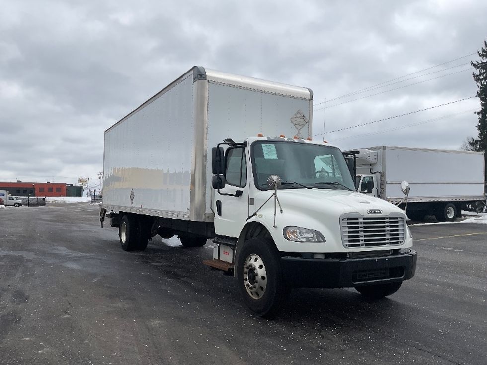 Medium Duty Box Truck-Light and Medium Duty Trucks-Freightliner-2019-M2-Akron-OH-170,941\n\t\tmiles-$ 39,000 - Image 1