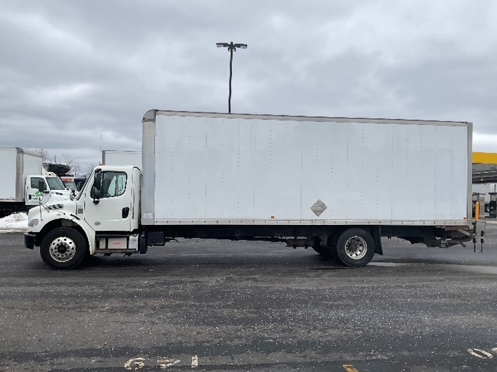 Medium Duty Box Truck-Light and Medium Duty Trucks-Freightliner-2019-M2-Akron-OH-170,941\n\t\tmiles-$ 39,000 - Image 4