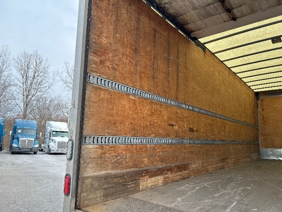 Medium Duty Box Truck-Light and Medium Duty Trucks-Freightliner-2019-M2-Akron-OH-172,918\n\t\tmiles-$ 37,750 - Image 11