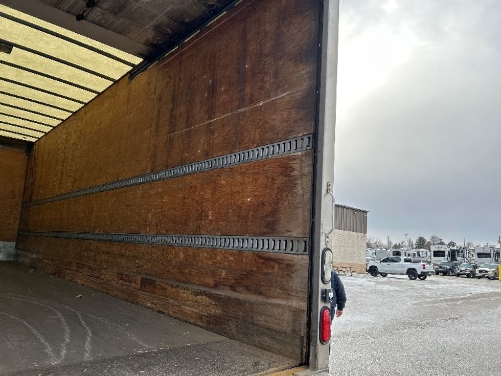 Medium Duty Box Truck-Light and Medium Duty Trucks-Freightliner-2019-M2-Akron-OH-172,918\n\t\tmiles-$ 37,750 - Image 12