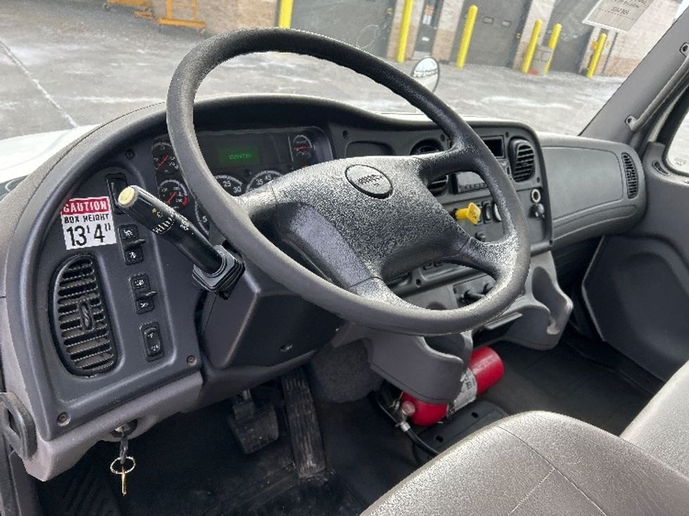 Medium Duty Box Truck-Light and Medium Duty Trucks-Freightliner-2019-M2-Akron-OH-172,918\n\t\tmiles-$ 37,750 - Image 17