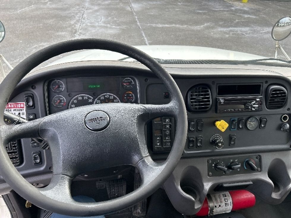 Medium Duty Box Truck-Light and Medium Duty Trucks-Freightliner-2019-M2-Akron-OH-172,918\n\t\tmiles-$ 37,750 - Image 18