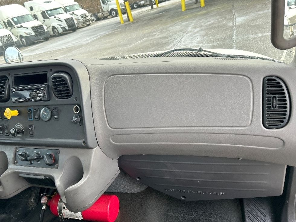 Medium Duty Box Truck-Light and Medium Duty Trucks-Freightliner-2019-M2-Akron-OH-172,918\n\t\tmiles-$ 37,750 - Image 21