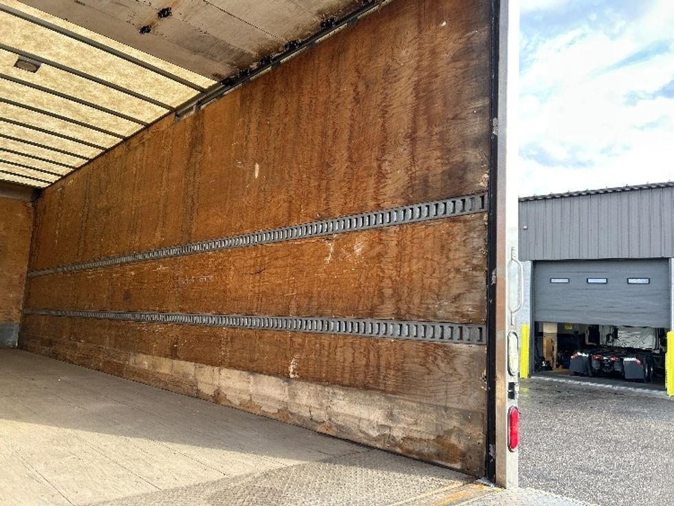 Medium Duty Box Truck-Light and Medium Duty Trucks-Freightliner-2019-M2-Akron-OH-175,588\n\t\tmiles-$ 47,750 - Image 12