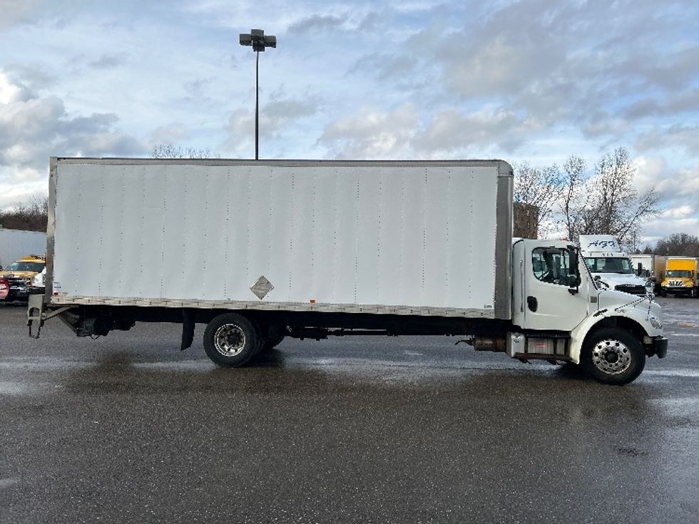 Medium Duty Box Truck-Light and Medium Duty Trucks-Freightliner-2019-M2-Akron-OH-175,588\n\t\tmiles-$ 47,750 - Image 15