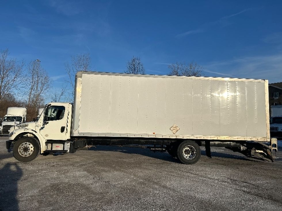 Medium Duty Box Truck-Light and Medium Duty Trucks-Freightliner-2019-M2-Akron-OH-214,688\n\t\tmiles-$ 41,500 - Image 4