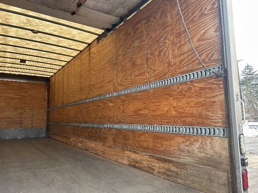 Medium Duty Box Truck-Light and Medium Duty Trucks-Freightliner-2019-M2-Akron-OH-245,948\n\t\tmiles-$ 28,000 - Image 12