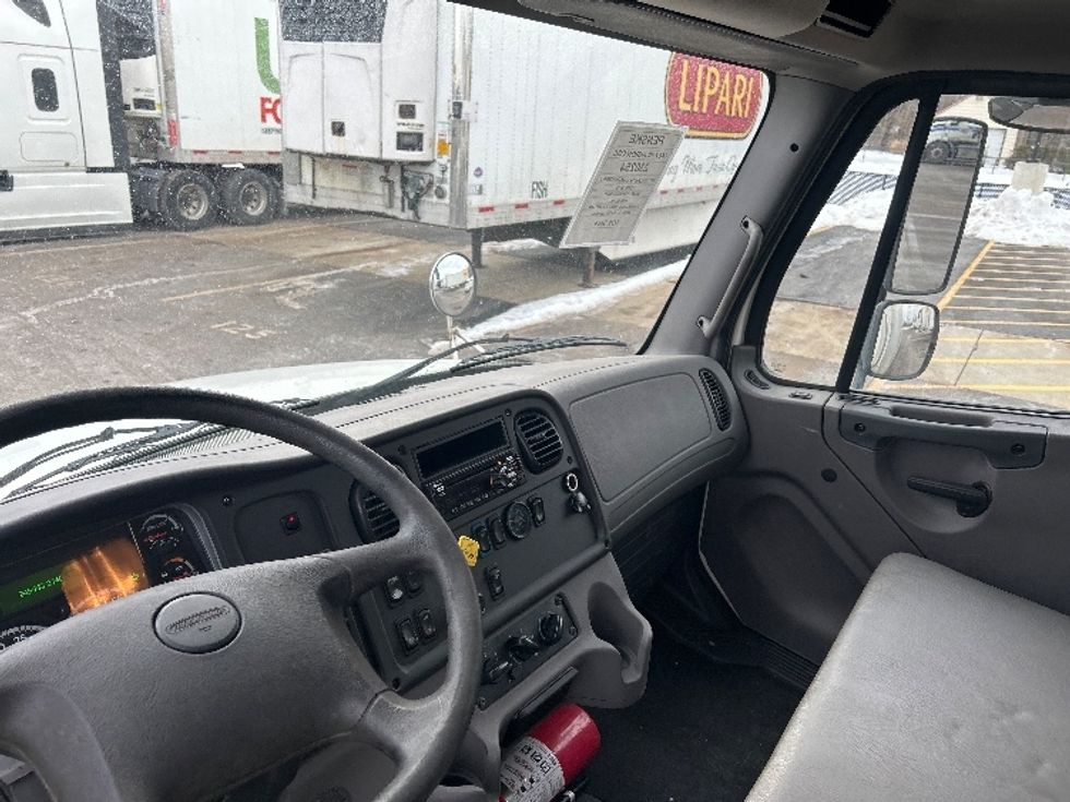 Medium Duty Box Truck-Light and Medium Duty Trucks-Freightliner-2019-M2-Akron-OH-245,948\n\t\tmiles-$ 28,000 - Image 17