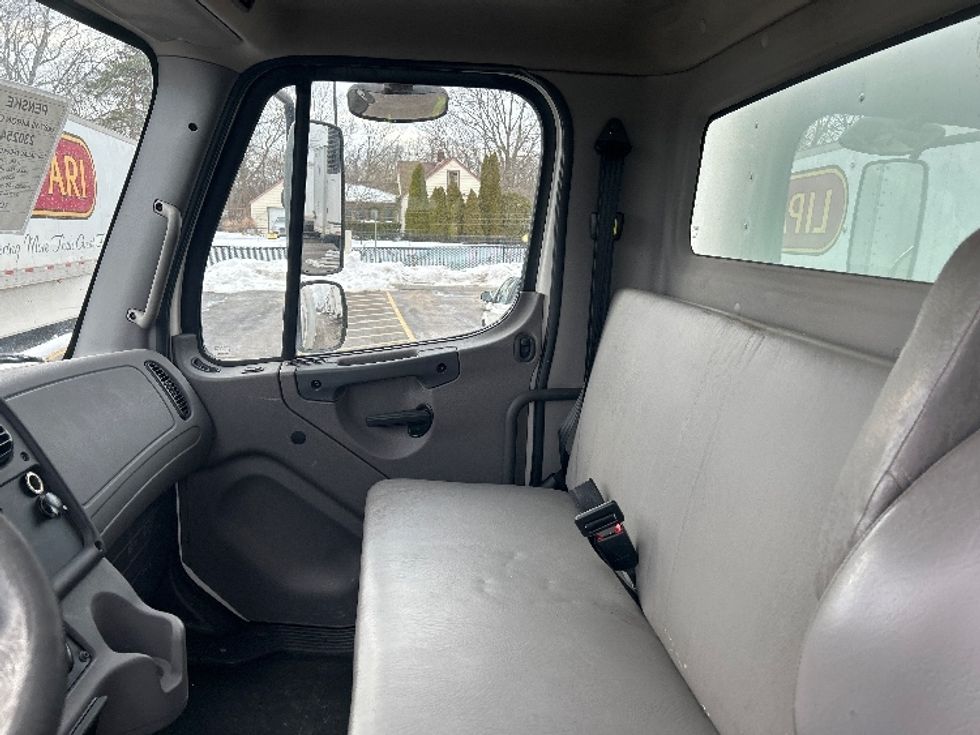 Medium Duty Box Truck-Light and Medium Duty Trucks-Freightliner-2019-M2-Akron-OH-245,948\n\t\tmiles-$ 28,000 - Image 19