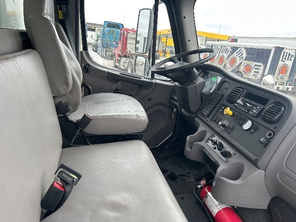 Medium Duty Box Truck-Light and Medium Duty Trucks-Freightliner-2019-M2-Akron-OH-245,948\n\t\tmiles-$ 28,000 - Image 22
