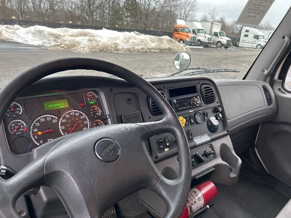 Medium Duty Box Truck-Light and Medium Duty Trucks-Freightliner-2019-M2-Akron-OH-260,309\n\t\tmiles-$ 27,000 - Image 17