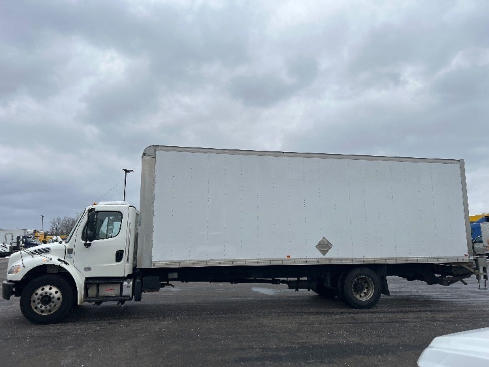 Medium Duty Box Truck-Light and Medium Duty Trucks-Freightliner-2019-M2-Akron-OH-260,309\n\t\tmiles-$ 27,000 - Image 4