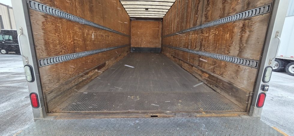 Medium Duty Box Truck-Light and Medium Duty Trucks-Freightliner-2019-M2-Akron-OH-284,565\n\t\tmiles-$ 23,500 - Image 10