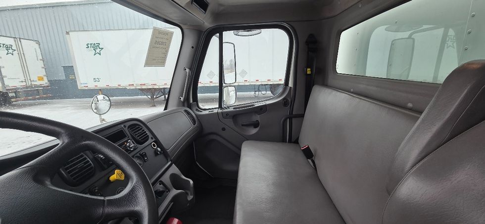 Medium Duty Box Truck-Light and Medium Duty Trucks-Freightliner-2019-M2-Akron-OH-284,565\n\t\tmiles-$ 23,500 - Image 18