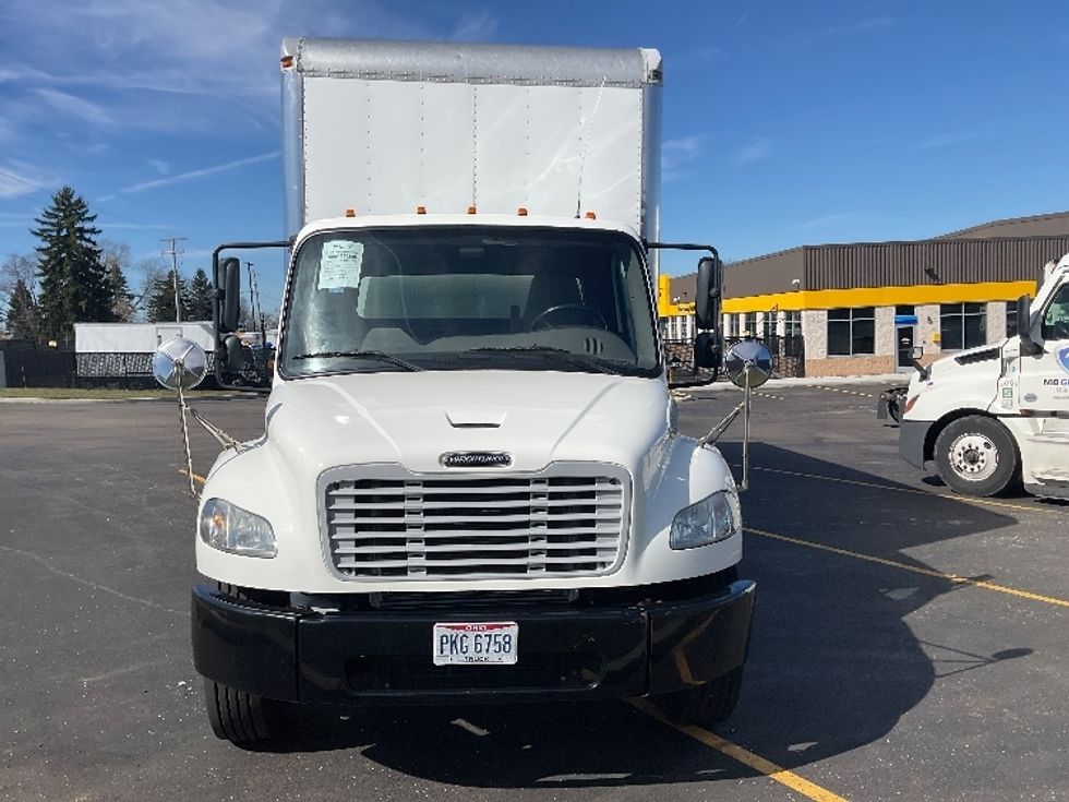 Medium Duty Box Truck-Light and Medium Duty Trucks-Freightliner-2019-M2-Akron-OH-63,915\n\t\tmiles-$ 47,750 - Image 2