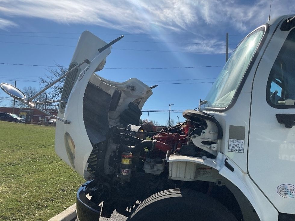 Medium Duty Box Truck-Light and Medium Duty Trucks-Freightliner-2019-M2-Akron-OH-63,915\n\t\tmiles-$ 47,750 - Image 24