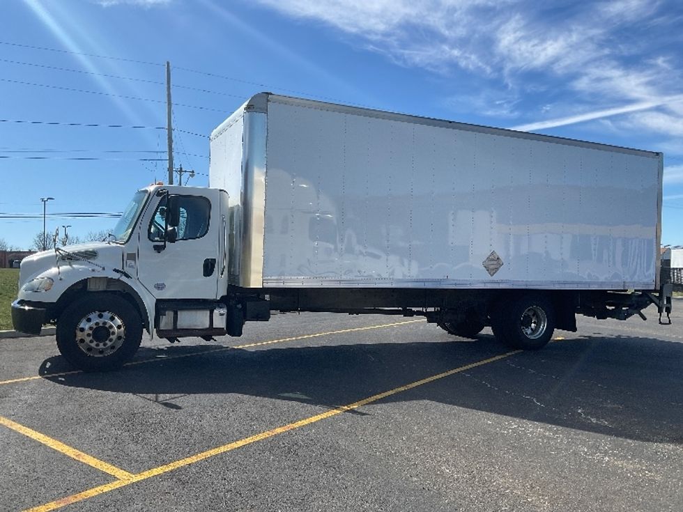 Medium Duty Box Truck-Light and Medium Duty Trucks-Freightliner-2019-M2-Akron-OH-63,915\n\t\tmiles-$ 47,750 - Image 4