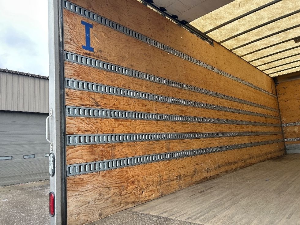Medium Duty Box Truck-Light and Medium Duty Trucks-Freightliner-2019-M2-Akron-OH-93,524\n\t\tmiles-$ 62,500 - Image 11