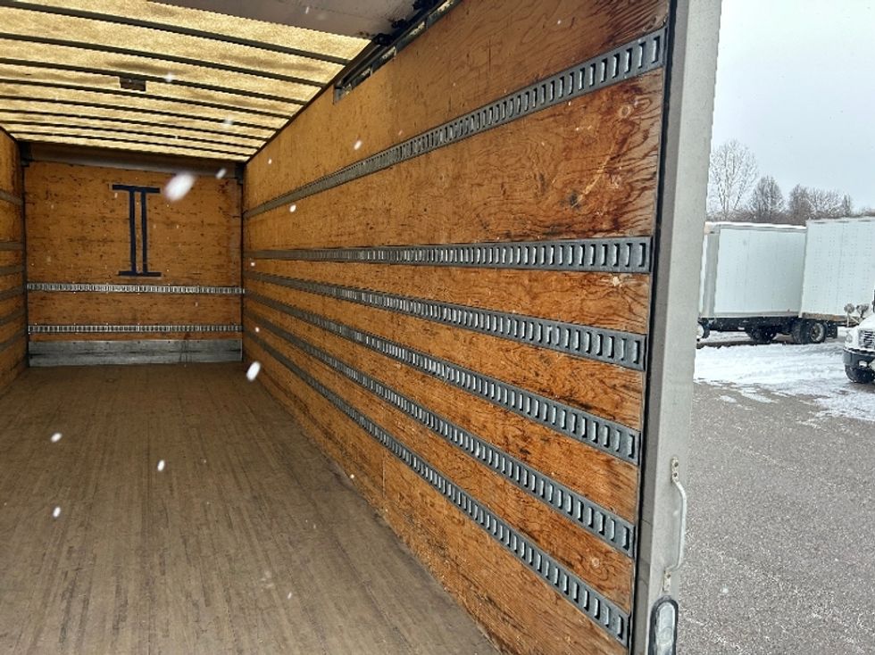 Medium Duty Box Truck-Light and Medium Duty Trucks-Freightliner-2019-M2-Akron-OH-94,558\n\t\tmiles-$ 61,250 - Image 11