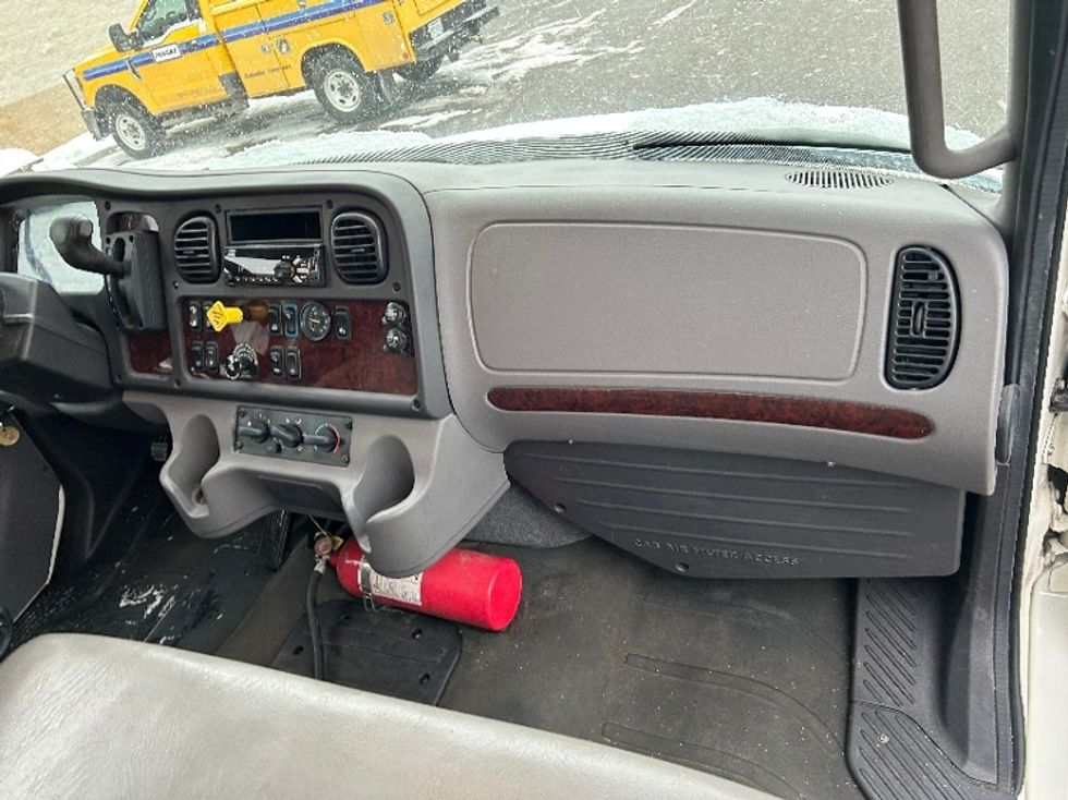 Medium Duty Box Truck-Light and Medium Duty Trucks-Freightliner-2019-M2-Akron-OH-94,558\n\t\tmiles-$ 61,250 - Image 19