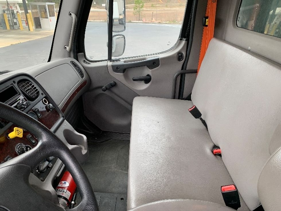 Medium Duty Box Truck-Light and Medium Duty Trucks-Freightliner-2019-M2-Alabaster-AL-157,957\n\t\tmiles-$ 30,750 - Image 19