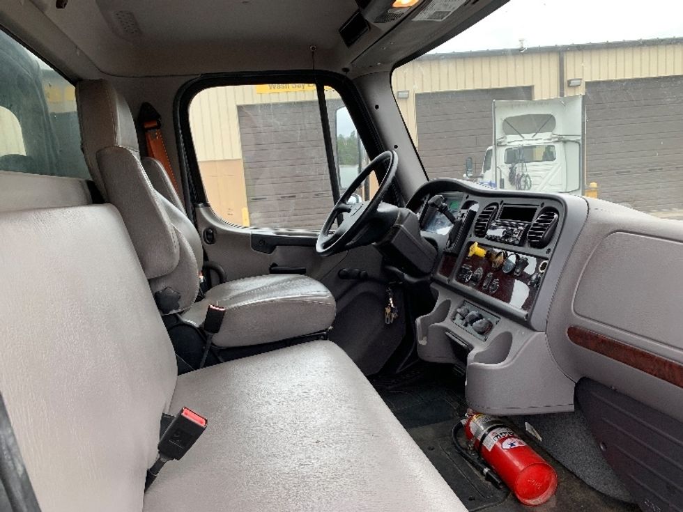 Medium Duty Box Truck-Light and Medium Duty Trucks-Freightliner-2019-M2-Alabaster-AL-157,957\n\t\tmiles-$ 30,750 - Image 22