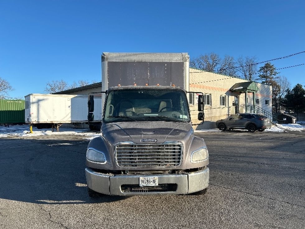 Medium Duty Box Truck-Light and Medium Duty Trucks-Freightliner-2019-M2-Albany-NY-186,290\n\t\tmiles-$ 35,750 - Image 2