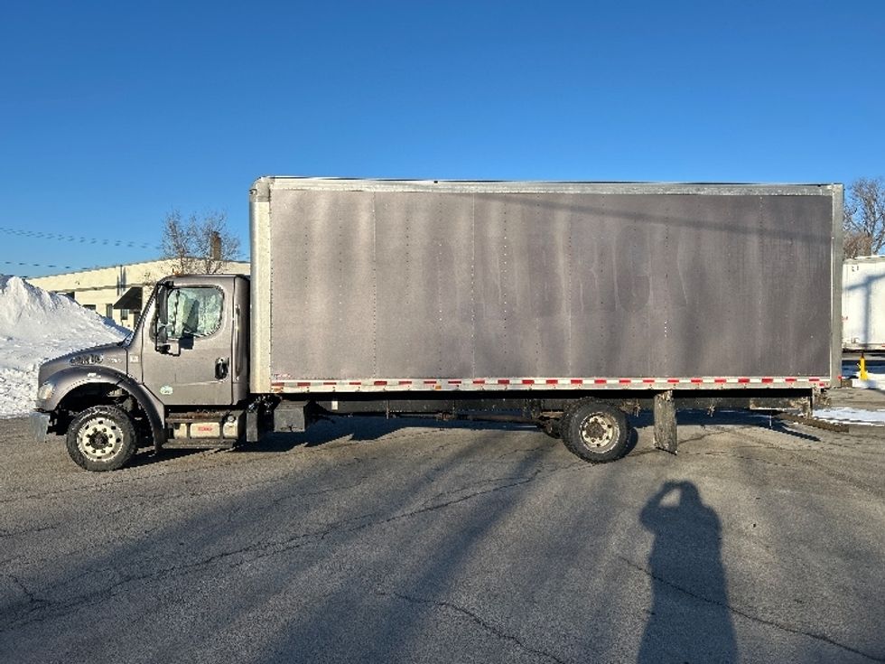 Medium Duty Box Truck-Light and Medium Duty Trucks-Freightliner-2019-M2-Albany-NY-186,290\n\t\tmiles-$ 35,750 - Image 4