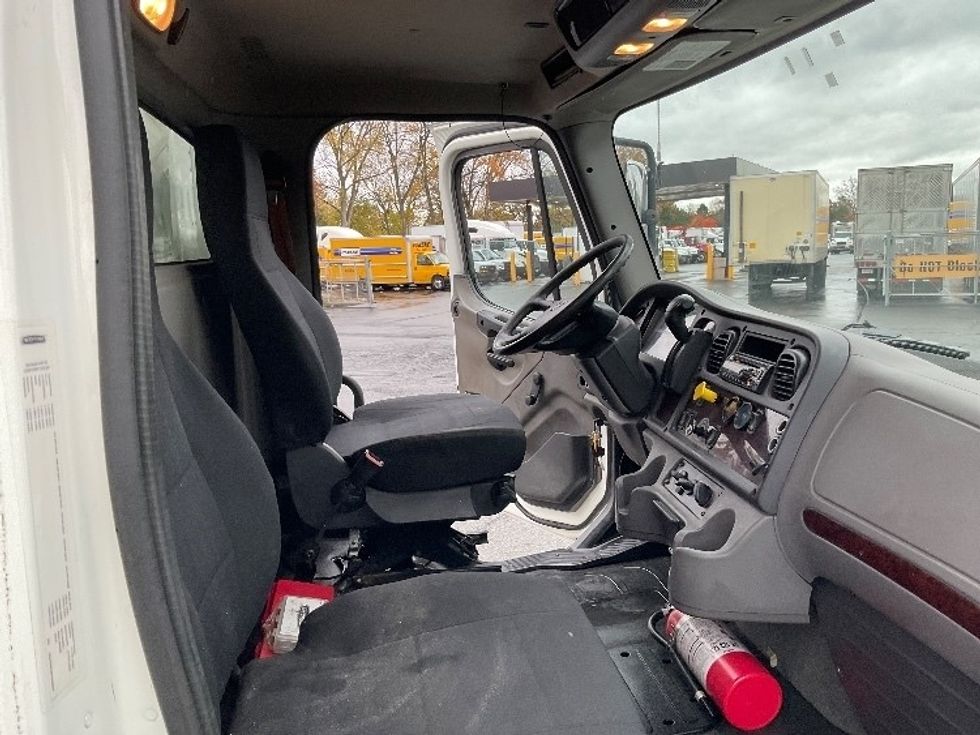 Medium Duty Box Truck-Light and Medium Duty Trucks-Freightliner-2019-M2-Albany-NY-218,938\n\t\tmiles-$ 41,000 - Image 22