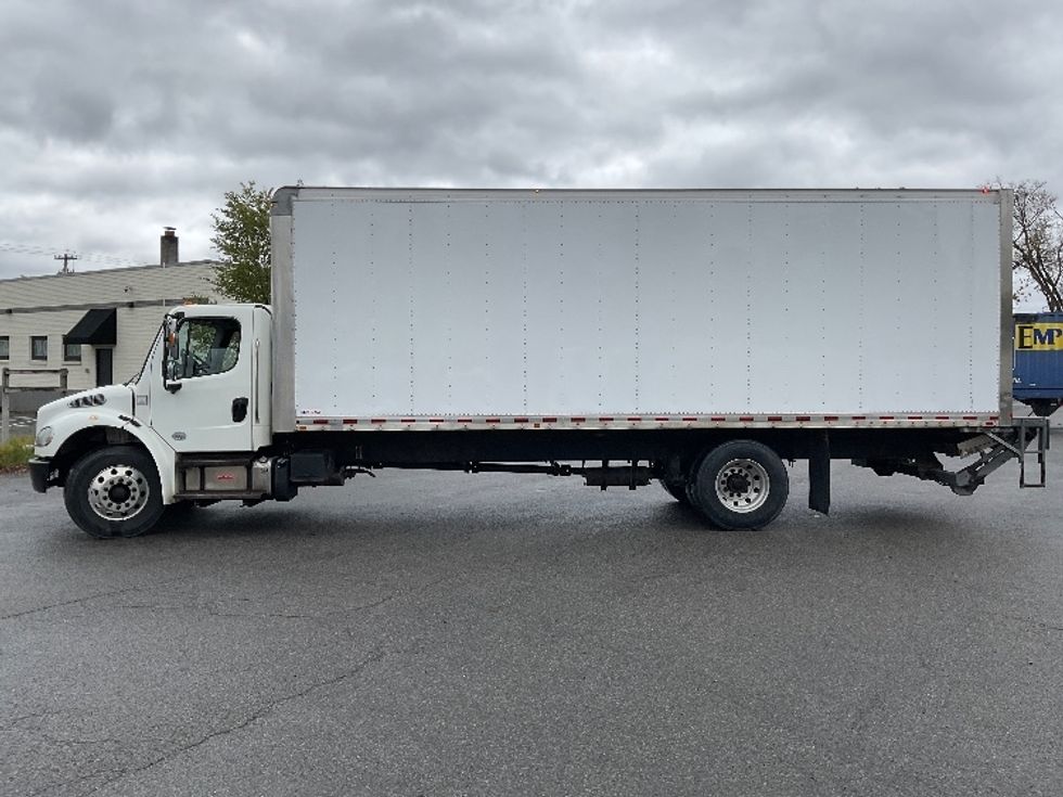Medium Duty Box Truck-Light and Medium Duty Trucks-Freightliner-2019-M2-Albany-NY-218,938\n\t\tmiles-$ 41,000 - Image 4