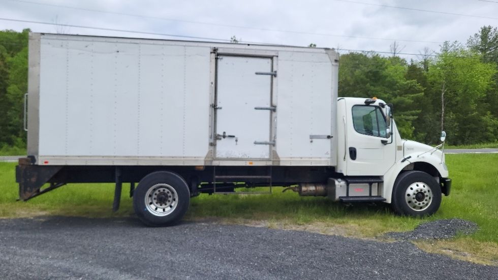 Medium Duty Box Truck-Light and Medium Duty Trucks-Freightliner-2019-M2-Albany-NY-222,386\n\t\tmiles-$ 28,750 - Image 15