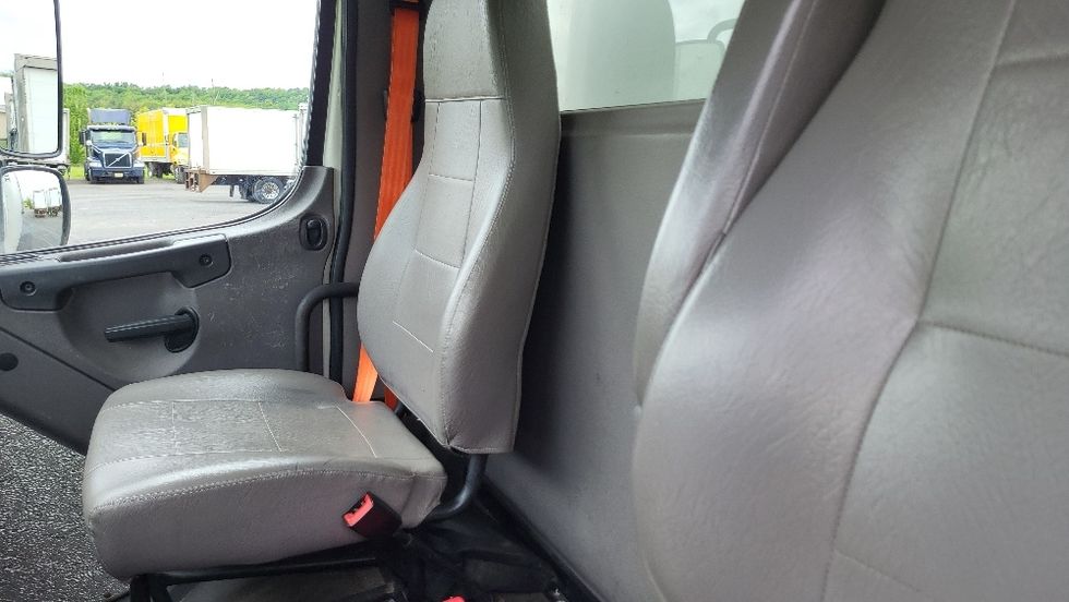 Medium Duty Box Truck-Light and Medium Duty Trucks-Freightliner-2019-M2-Albany-NY-222,386\n\t\tmiles-$ 28,750 - Image 19
