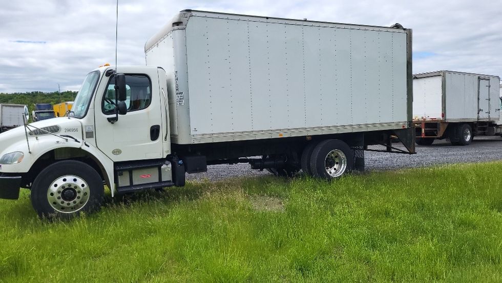 Medium Duty Box Truck-Light and Medium Duty Trucks-Freightliner-2019-M2-Albany-NY-222,386\n\t\tmiles-$ 28,750 - Image 4