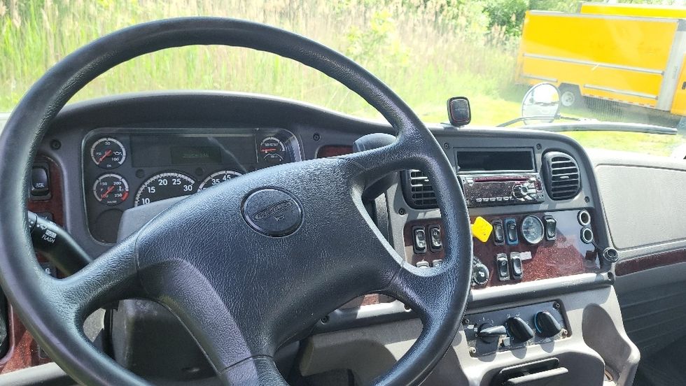 Medium Duty Box Truck-Light and Medium Duty Trucks-Freightliner-2019-M2-Albany-NY-231,026\n\t\tmiles-$ 27,750 - Image 17