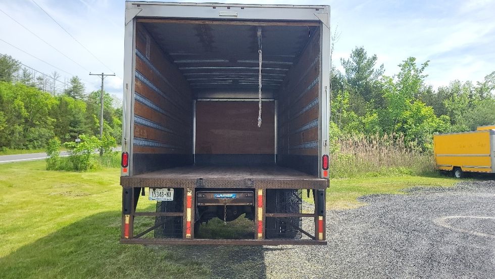Medium Duty Box Truck-Light and Medium Duty Trucks-Freightliner-2019-M2-Albany-NY-231,026\n\t\tmiles-$ 27,750 - Image 8