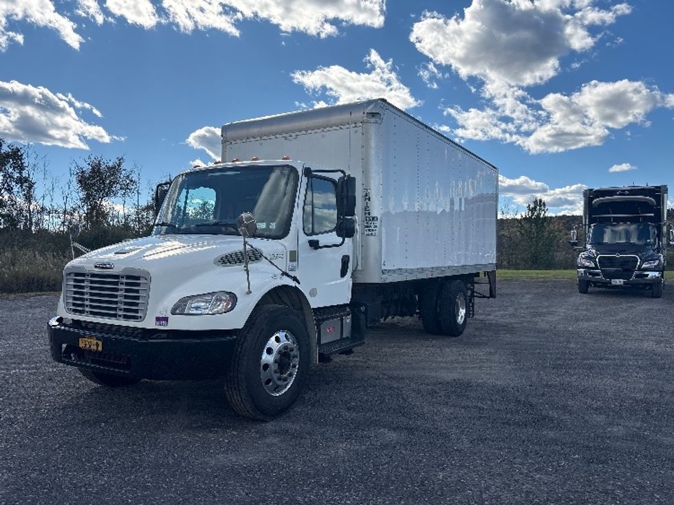 Medium Duty Box Truck-Light and Medium Duty Trucks-Freightliner-2019-M2-Albany-NY-261,166\n\t\tmiles-$ 26,000 - Image 3