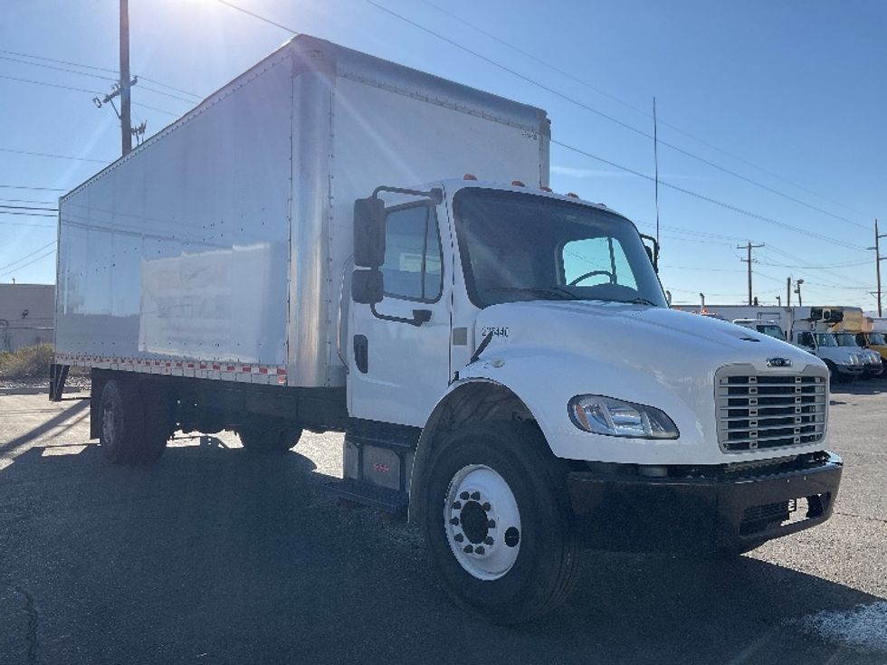 Medium Duty Box Truck-Light and Medium Duty Trucks-Freightliner-2019-M2-Albuquerque-NM-181,493\n\t\tmiles-$ 46,250 - Image 1
