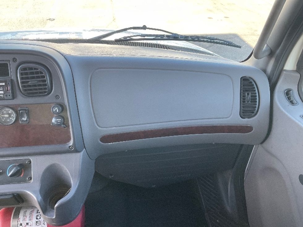 Medium Duty Box Truck-Light and Medium Duty Trucks-Freightliner-2019-M2-Albuquerque-NM-181,493\n\t\tmiles-$ 46,250 - Image 19