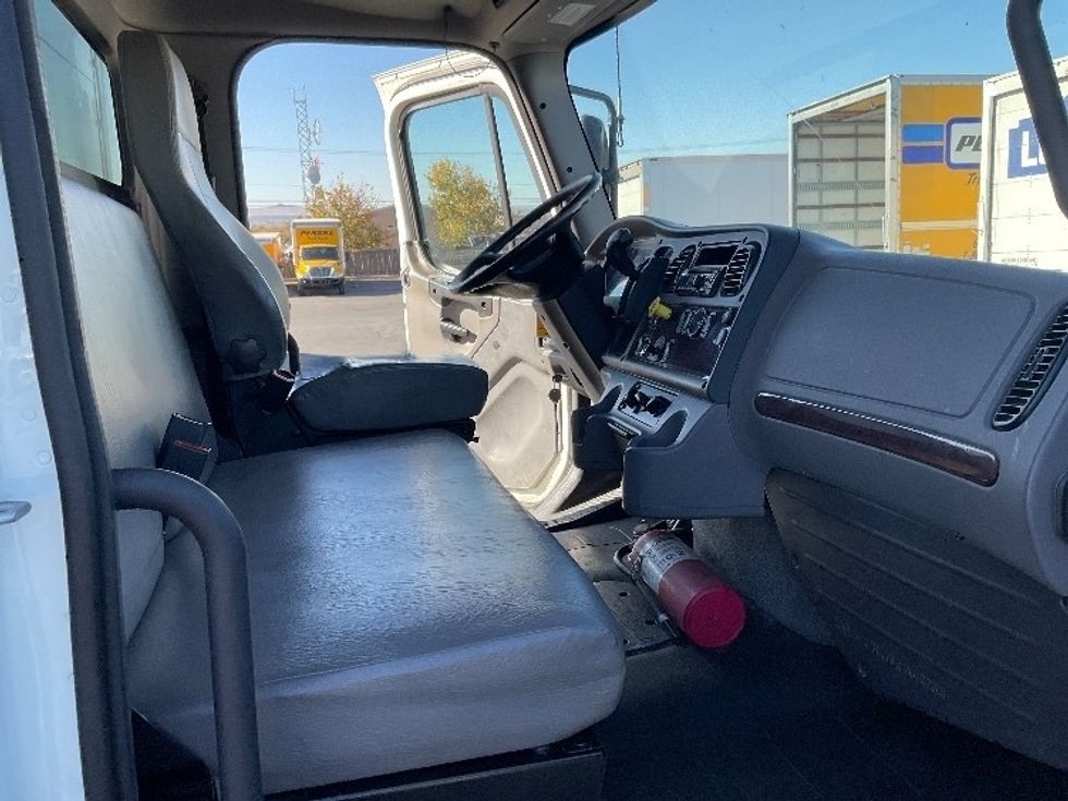 Medium Duty Box Truck-Light and Medium Duty Trucks-Freightliner-2019-M2-Albuquerque-NM-181,493\n\t\tmiles-$ 46,250 - Image 20