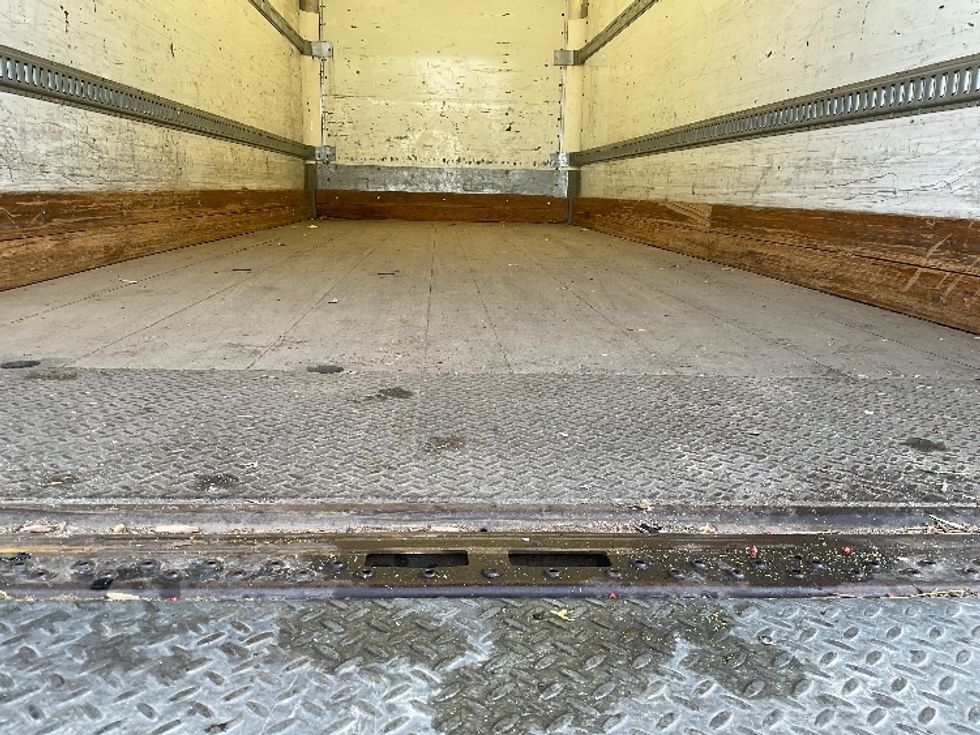 Medium Duty Box Truck-Light and Medium Duty Trucks-Freightliner-2019-M2-Alexandria-VA-192,580\n\t\tmiles-$ 44,000 - Image 10