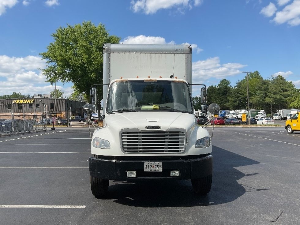 Medium Duty Box Truck-Light and Medium Duty Trucks-Freightliner-2019-M2-Alexandria-VA-192,580\n\t\tmiles-$ 44,000 - Image 2