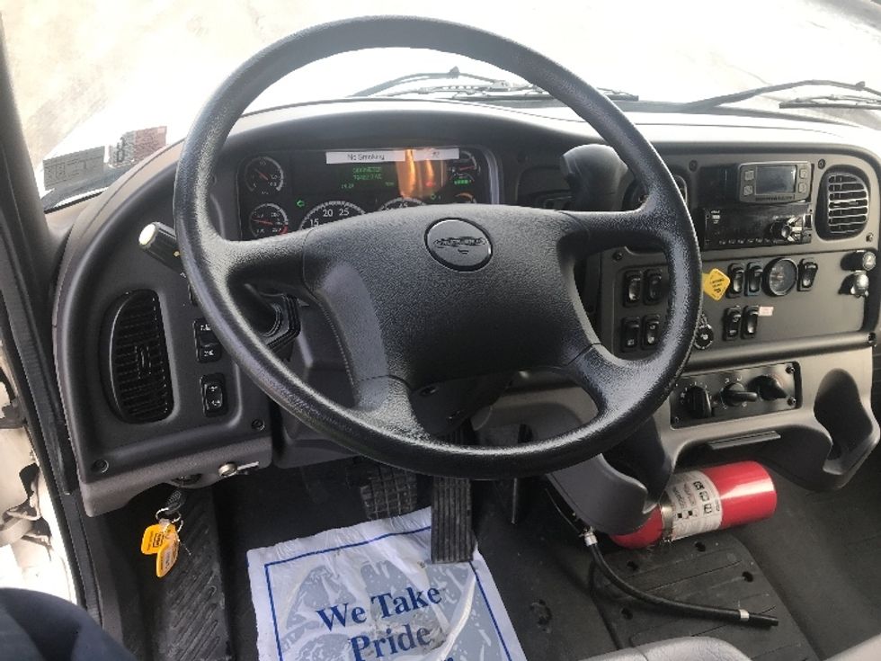 Medium Duty Box Truck-Light and Medium Duty Trucks-Freightliner-2019-M2-Allentown-PA-79,482\n\t\tmiles-$ 60,000 - Image 18