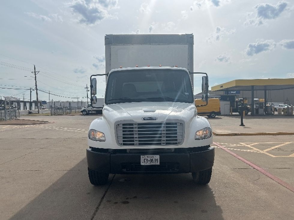 Medium Duty Box Truck-Light and Medium Duty Trucks-Freightliner-2019-M2-Amarillo-TX-98,345\n\t\tmiles-$ 57,250 - Image 2
