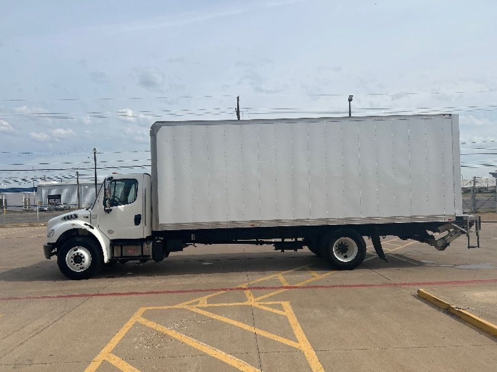 Medium Duty Box Truck-Light and Medium Duty Trucks-Freightliner-2019-M2-Amarillo-TX-98,345\n\t\tmiles-$ 57,250 - Image 4