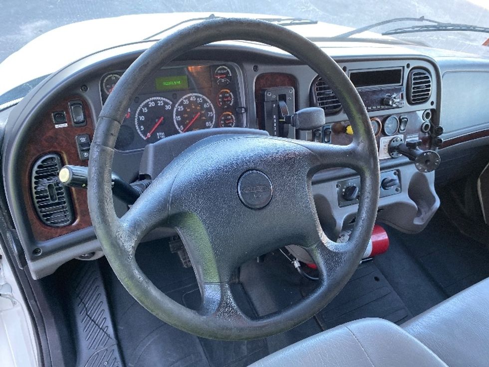 Medium Duty Box Truck-Light and Medium Duty Trucks-Freightliner-2019-M2-Apopka-FL-209,330\n\t\tmiles-$ 46,750 - Image 17