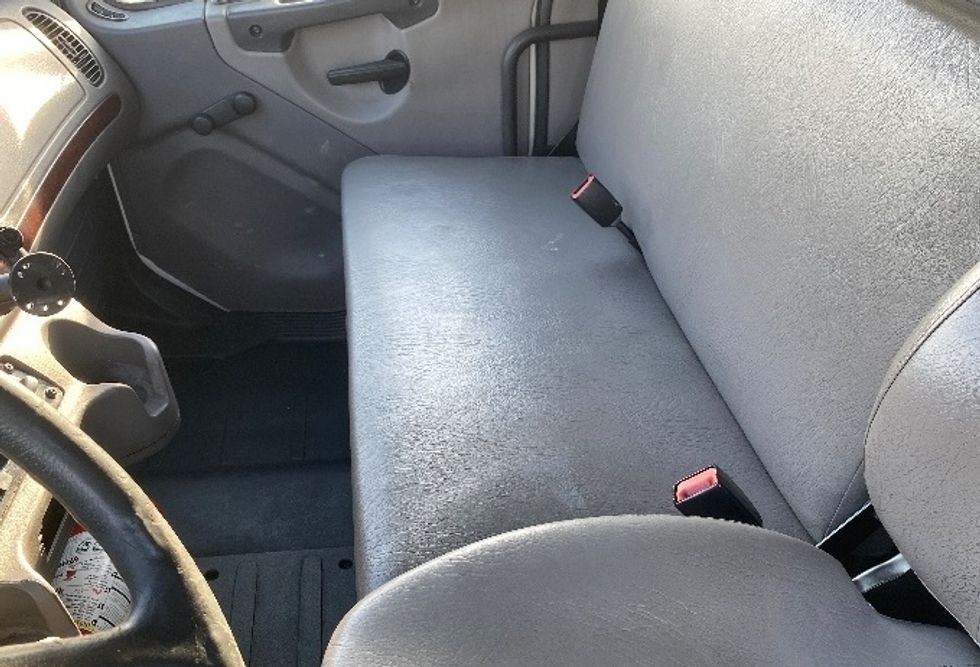 Medium Duty Box Truck-Light and Medium Duty Trucks-Freightliner-2019-M2-Apopka-FL-209,330\n\t\tmiles-$ 46,750 - Image 19